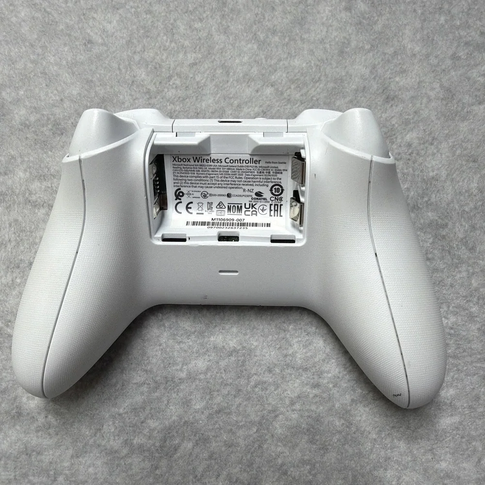 Microsoft Xbox One Series X S Wireless Controller White 1914 TESTED No Battery